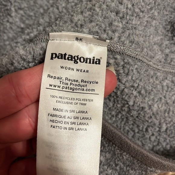 Patagonia pull over. - Picture 3 of 3